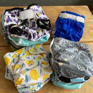 Thirsties Diaper Bundle 5 One Size All in Ones, 7 Diaper Covers 0-9 mo, 2 nb